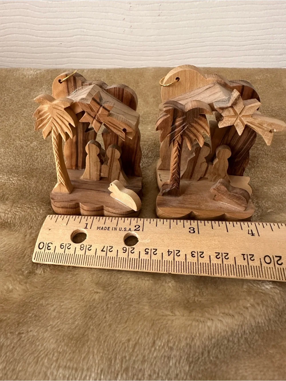 Hand-carved Bethlehem Star olive wood nativity ornaments Set Of Two In GUC